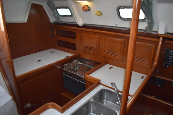 Zeiljacht Beneteau Oceanis Clipper 361 | 11 Meter