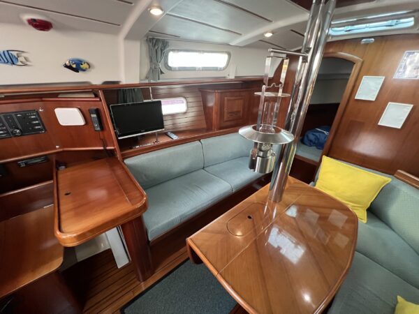 Zeiljacht Beneteau Oceanis Clipper 361 | 11 Meter