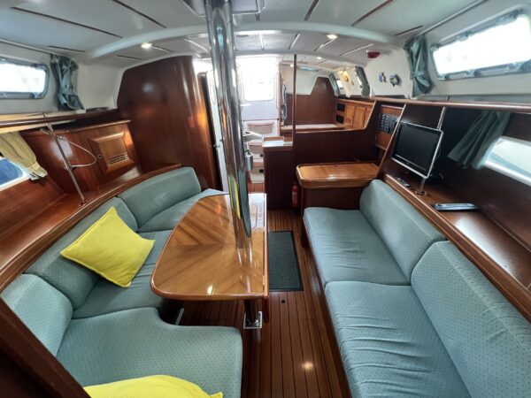 Zeiljacht Beneteau Oceanis Clipper 361 | 11 Meter
